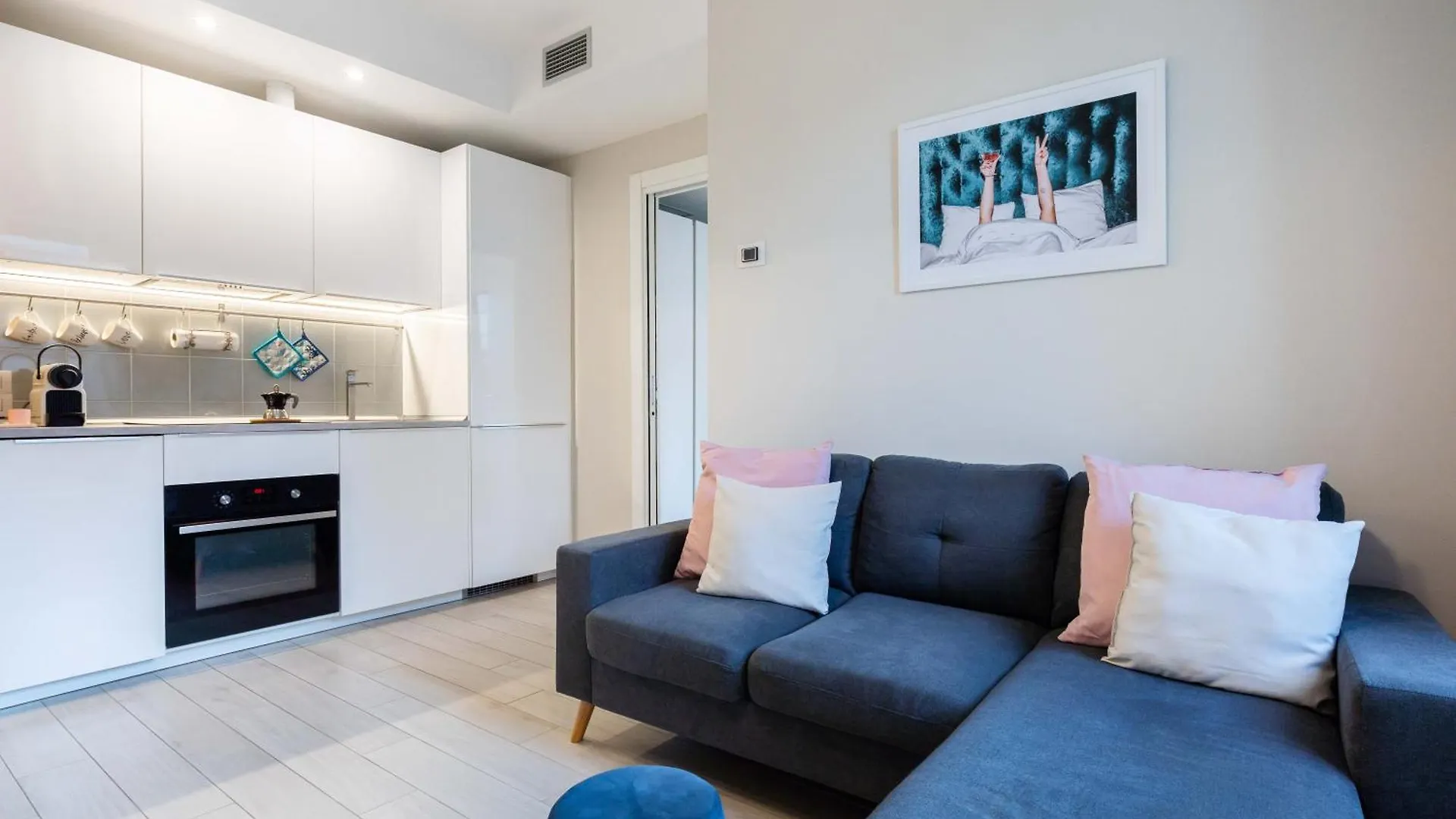 Luxury Apartment - Free Private - Parking Maestri Campionesi 16 Milan Italy